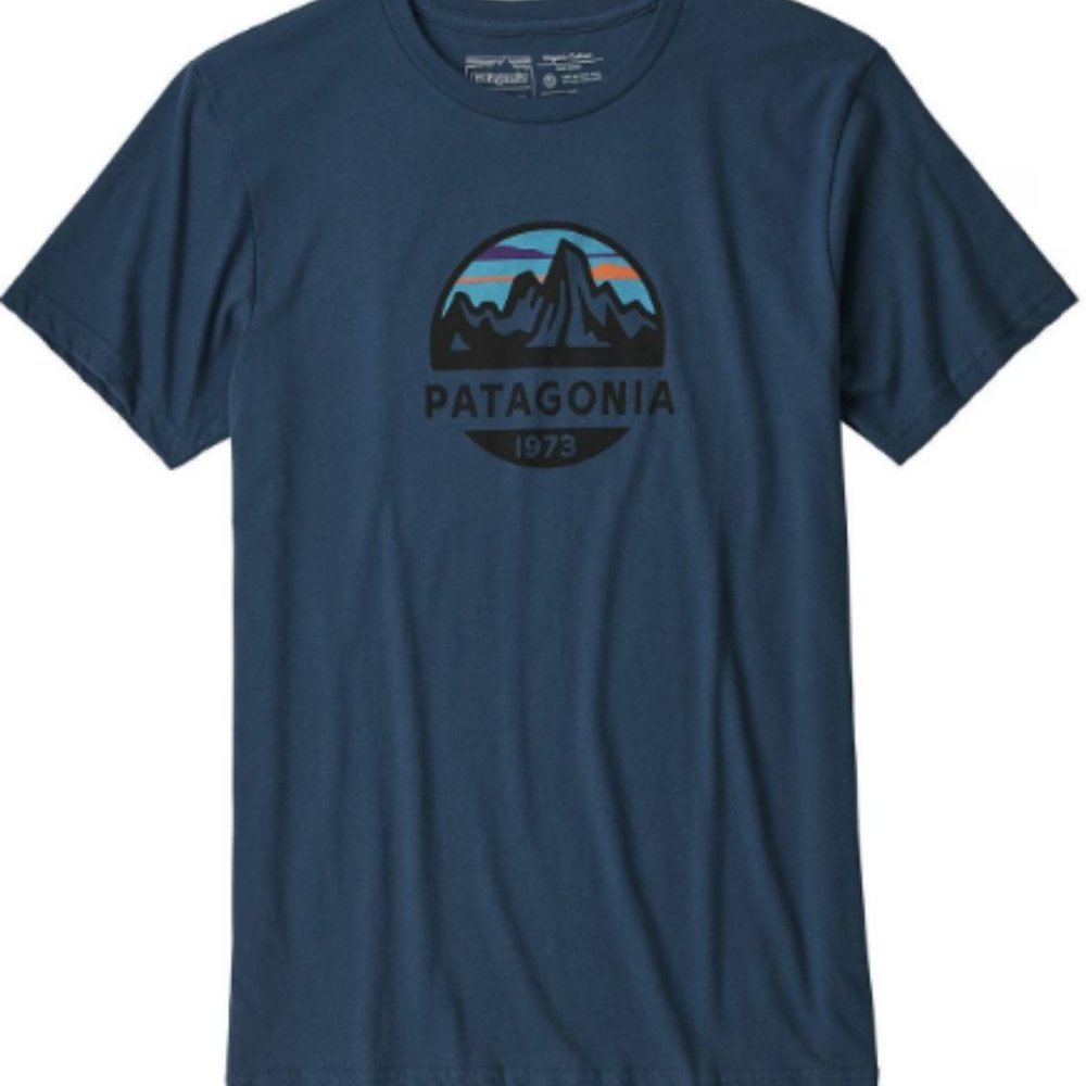 PATAGONIA Fitz Roy Scope Organic T-Shirt - Men's Size: MEDIUM